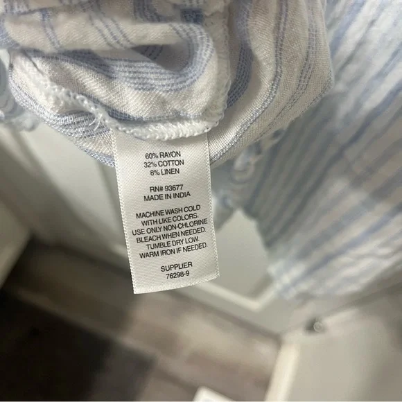 Women’s XXL (bundle of 2) Blue and white linen striped beach blouses - Picture 8 of 8